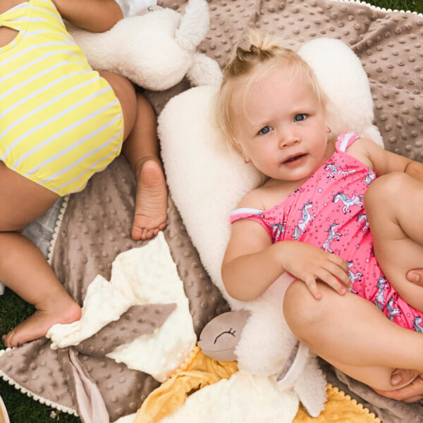 Coussin doux en forme d’alpaga – Teinte crème – Image 2