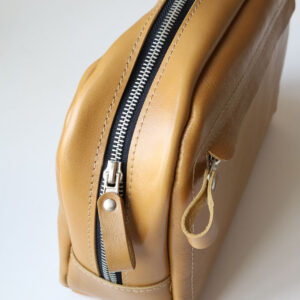 Trousse de Toilette DOUGLAS Moutarde