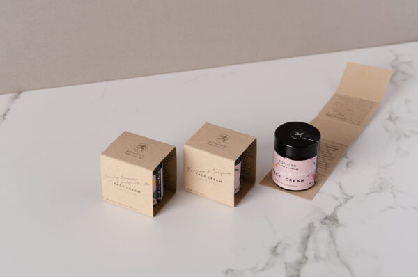 Crème pour le visage à la primevère officinale, primevère du soir et alchémille / Détend et rafraîchit – Image 5