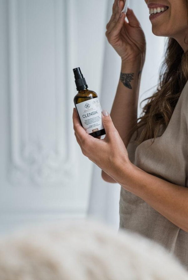 Huile Démaquillante CLENSIK aux Plantes Locales 100 ml – Image 2