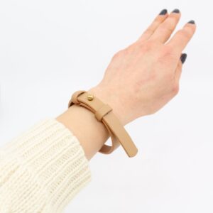 Bracelet en cuir avec fermoir en laiton - Beige sable