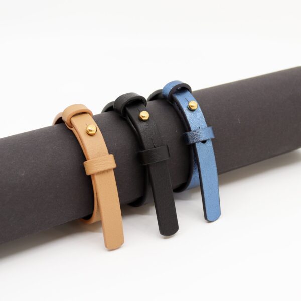 Bracelet en cuir avec fermoir en laiton - Beige sable – Image 2