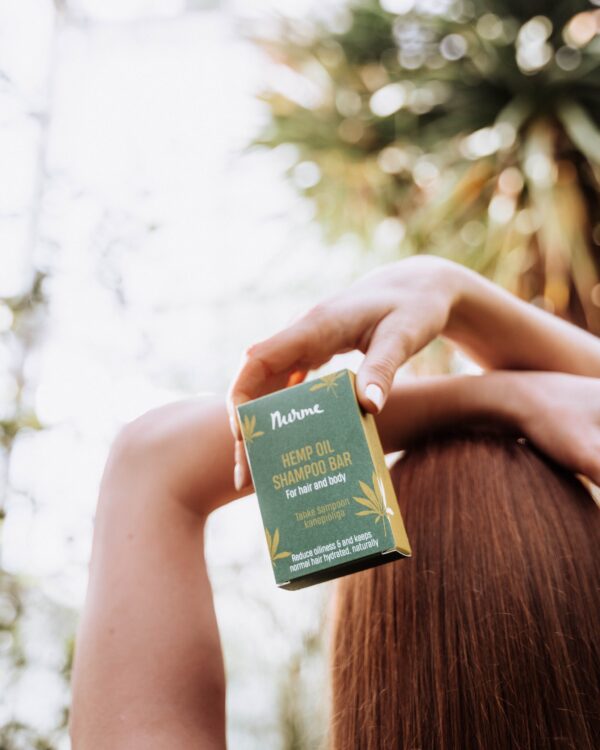 Shampoing solide à l'huile de chanvre Cheveux normaux et gras 100g – Image 2